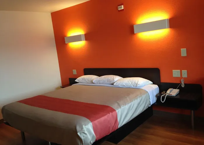 Motel 6-San Antonio, Tx - Fiesta Trails