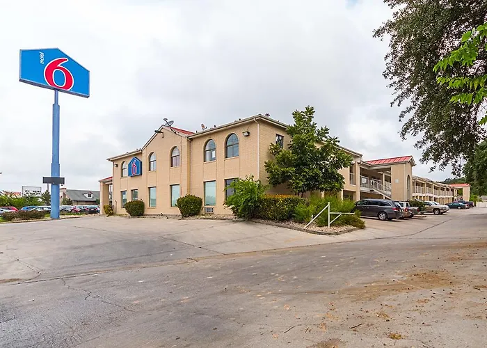 Motel 6-San Antonio, Tx - Fiesta Trails